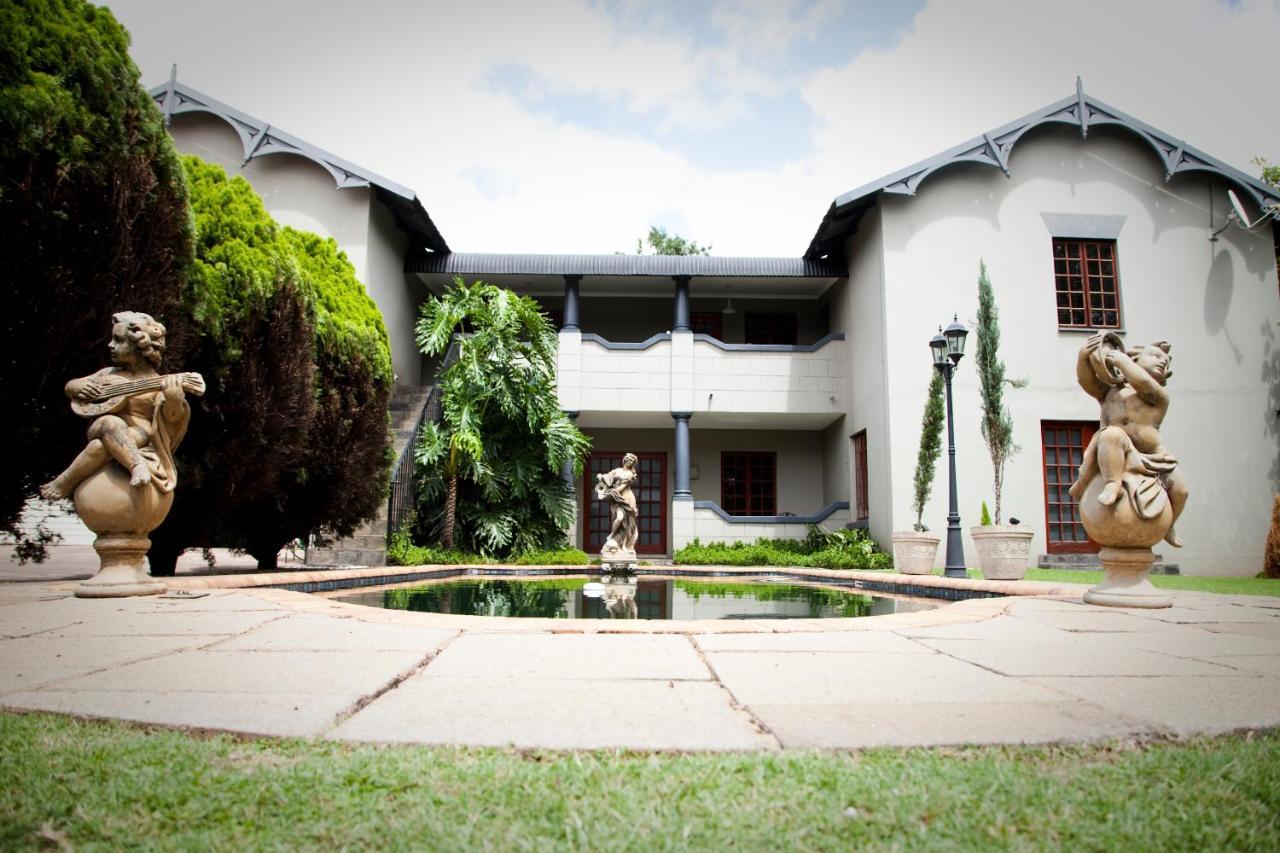 ホテル The Gables Middelburg Mpu エクステリア 写真