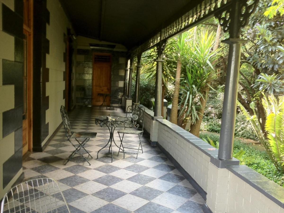 ホテル The Gables Middelburg Mpu エクステリア 写真