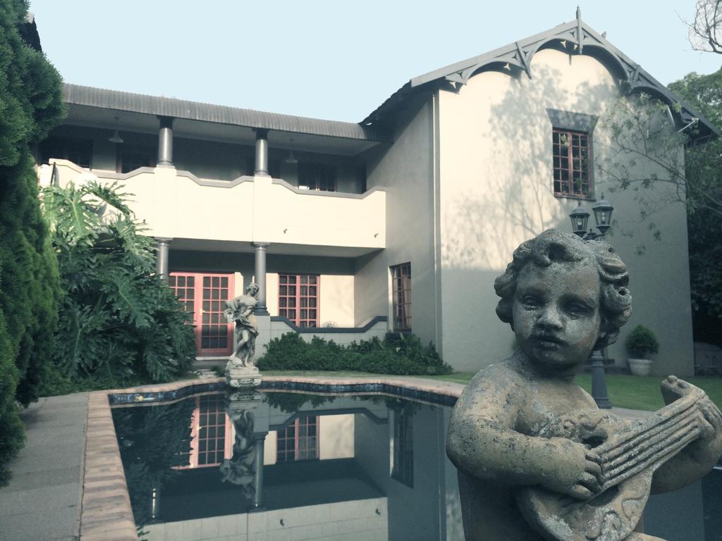 ホテル The Gables Middelburg Mpu エクステリア 写真
