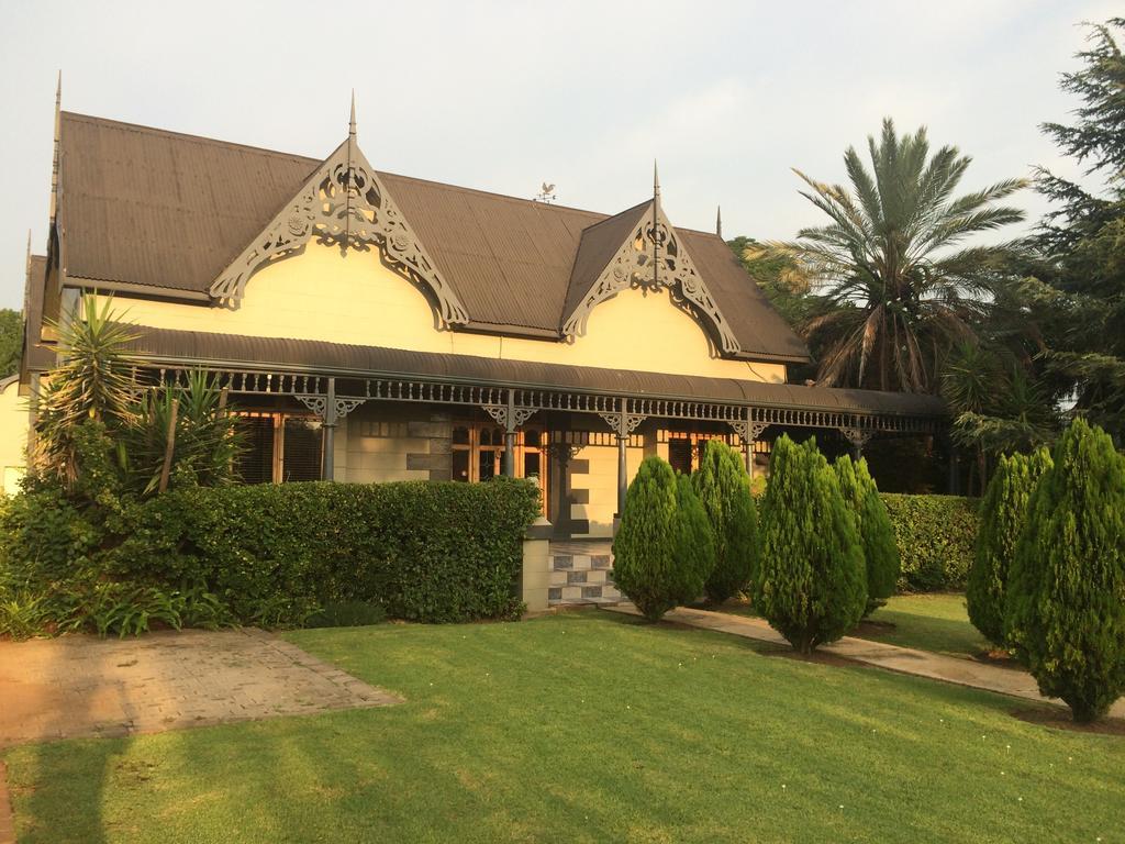 ホテル The Gables Middelburg Mpu エクステリア 写真