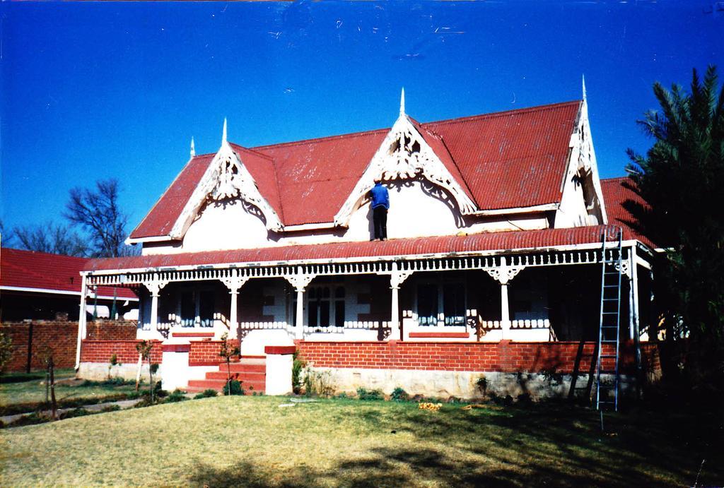 ホテル The Gables Middelburg Mpu エクステリア 写真
